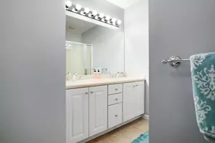 35 Collins St, Danvers, MA 01923 - Photo 16