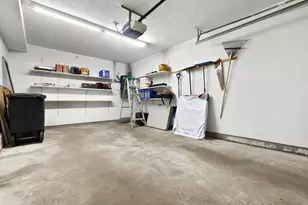 35 Collins St, Danvers, MA 01923 - Photo 12