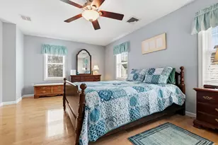 35 Collins St, Danvers, MA 01923 - Photo 14