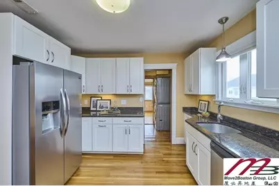 27 Homer Cir #27, Medford, MA 02155 - Photo 6