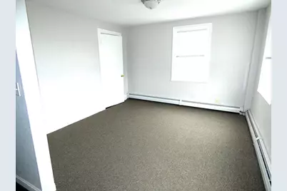 7 Greenwood St #B, Wakefield, MA 01880 - Photo 4