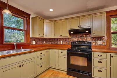 362 Kennedy Road, Northampton, MA 01053 - Photo 16