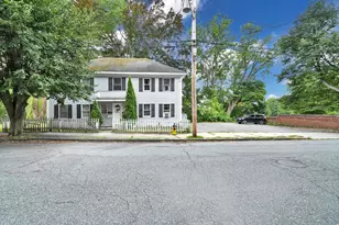 21 Park St, Haverhill, MA 01830 - Photo 10
