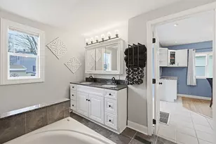 4 Webster St, Lynn, MA 01902 - Photo 14