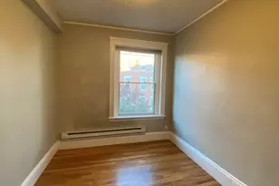 422 Hanover St, Boston, MA 02113 - Photo 10