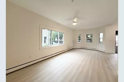 144H Spring St #1, Cambridge, MA 02141 - Photo 4