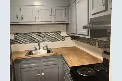 116 Trapelo Rd #6, Waltham, MA 02452 - Photo 2