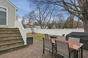 24 Minot St, Reading, MA 01867 - Photo 28