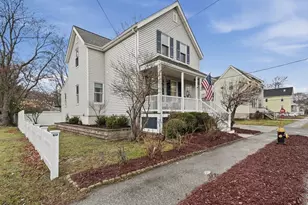 24 Minot St, Reading, MA 01867 - Photo 4