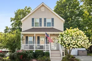 24 Minot St, Reading, MA 01867 - Photo 2