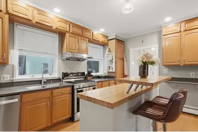 24 Minot Street, Reading, MA 01867 - Photo 8