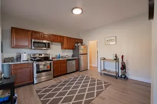 8 Oak St, North Attleboro, MA 02760 - Photo 4