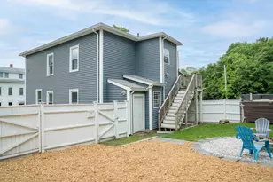 8 Oak St, North Attleboro, MA 02760 - Photo 22