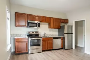 8 Oak St, North Attleboro, MA 02760 - Photo 4