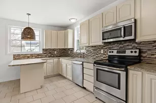 243 Chestnut St, Rehoboth, MA 02769 - Photo 10