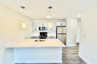 882 Massachusetts Ave, Arlington, MA 02476 - Photo 4