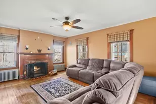 19 Nutting St, Gardner, MA 01440 - Photo 8