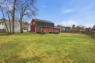 64-66 Ferris St, Springfield, MA 01151 - Photo 4