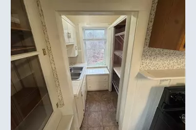 39 Burt St, Berkley, MA 02779 - Photo 8