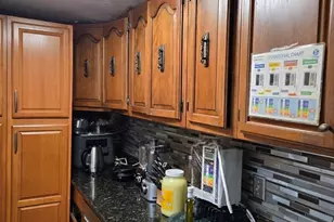 11 Maxwell St, Worcester, MA 01607 - Photo 4