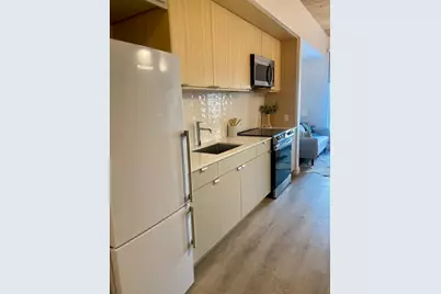 154 Broadway #204, Somerville, MA 02145 - Photo 6