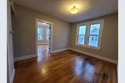 8 Woodman #2, Lynn, MA 01905 - Photo 4