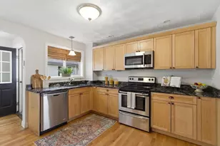 12 Riverside Ct, Saugus, MA 01906 - Photo 4