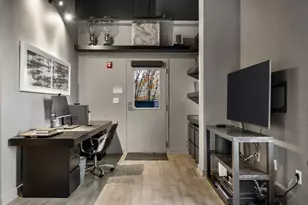 27 Wareham St, Boston, MA 02118 - Photo 30