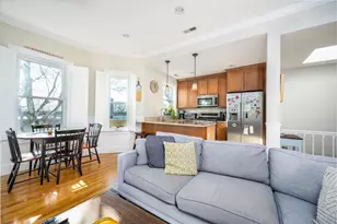 458 E 6th St, Boston, MA 02127 - Photo 8