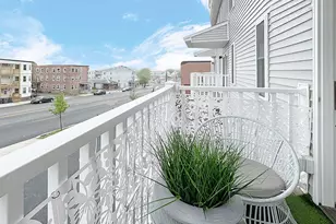 28 Broadway, Haverhill, MA 01832 - Photo 4