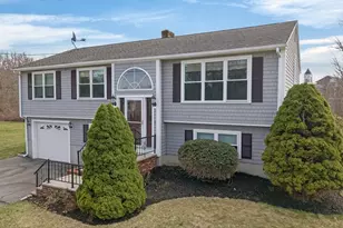 1079 Langley St, Fall River, MA 02720 - Photo 4