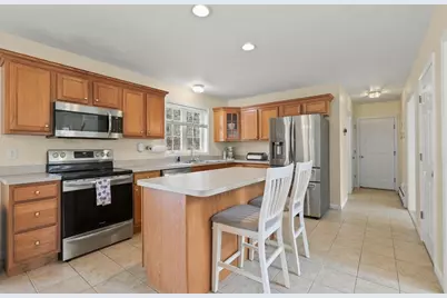 3 Autumn Dr, Wareham, MA 02576 - Photo 4