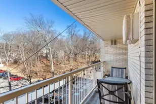 200 Park Terrace Dr, Stoneham, MA 02180 - Photo 16