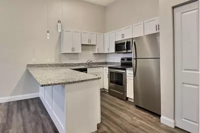 82 Concord St #2C, Framingham, MA 01702 - Photo 2
