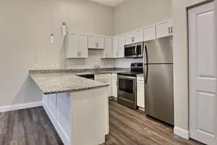 82 Concord St, Framingham, MA 01702 - Photo 2