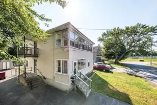 51 Rosemont St, Lowell, MA 01854 - Photo 16