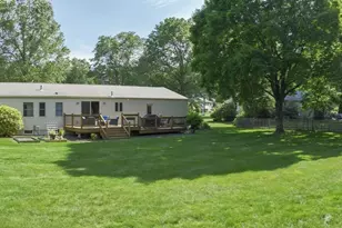 118 Yarmouth St, Longmeadow, MA 01106 - Photo 22