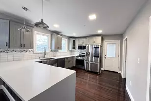 67 School St, Salem, MA 01970 - Photo 4