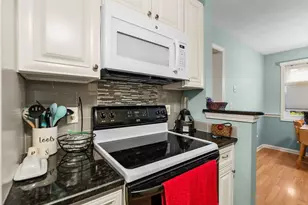 3 Godfrey Ln, Milford, MA 01757 - Photo 4