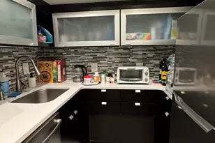 124 Beacon St, Boston, MA 02116 - Photo 8