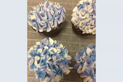 6 Bourbon St, Peabody, MA 01960 - Photo 4