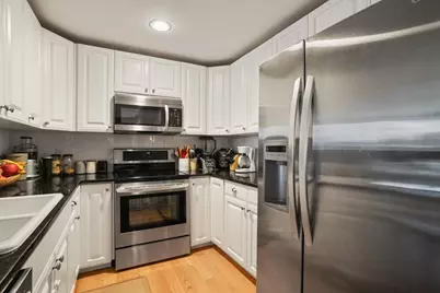 65 Chelsea Street #305, Boston, MA 02129 - Photo 12