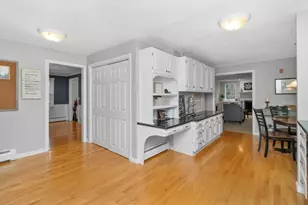 24 Robin Rd, Norfolk, MA 02056 - Photo 12