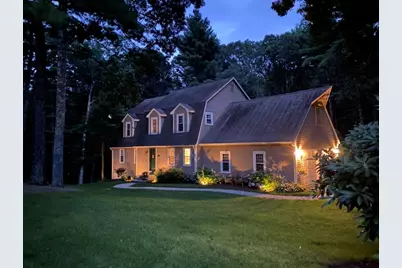 24 Robin Rd, Norfolk, MA 02056 - Photo 1