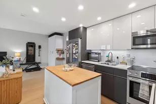 932 Broadway St, Chelsea, MA 02150 - Photo 8