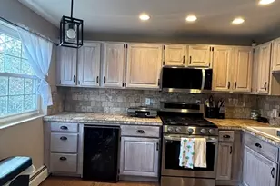 47 Edgelawn Ave, North Andover, MA 01845 - Photo 6