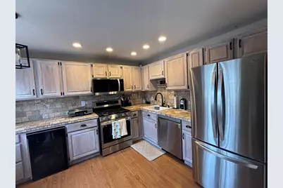 47 Edgelawn Ave #12, North Andover, MA 01845 - Photo 12