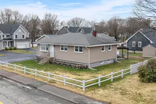 77 -79 Harrington Ave, Shrewsbury, MA 01545 - Photo 4