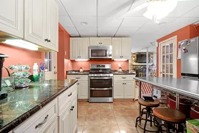 8 Nancy Street, Fairhaven, MA 02719 - Photo 4