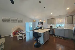 100 Bailey St, Fall River, MA 02724 - Photo 12